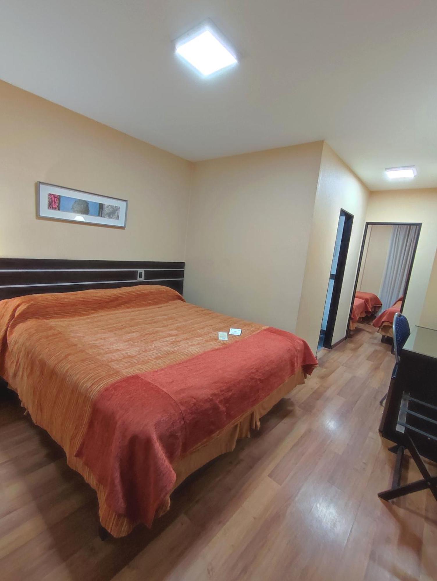Hotel Francia San Miguel de Tucumán Екстериор снимка